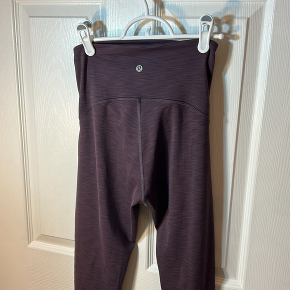 Lululemon power within super high rise leggings 28 inseam size 6 black current - Picture 8 of 9